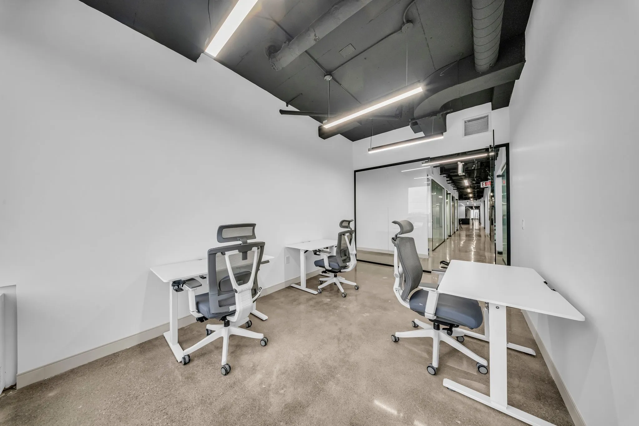 Office rental planning checklist with workspace requirements and move-in details
